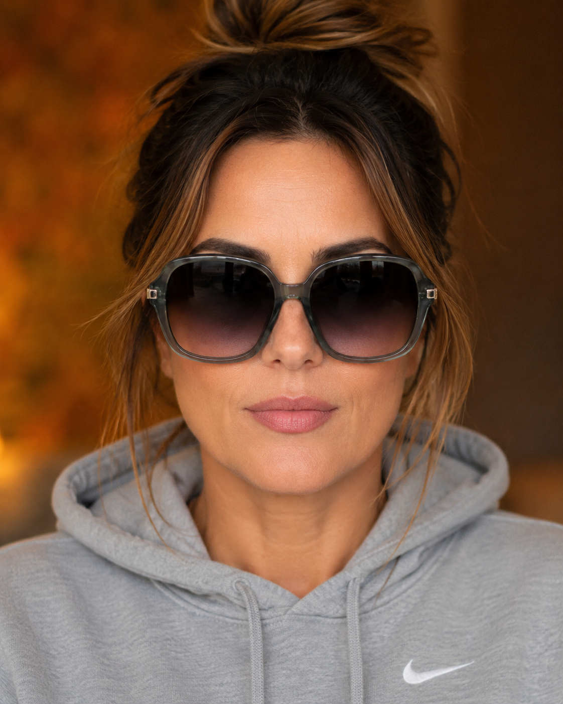 THE COOL MOM